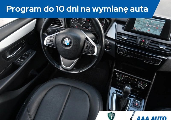 BMW Seria 2 cena 56500 przebieg: 157688, rok produkcji 2017 z Szubin małe 301